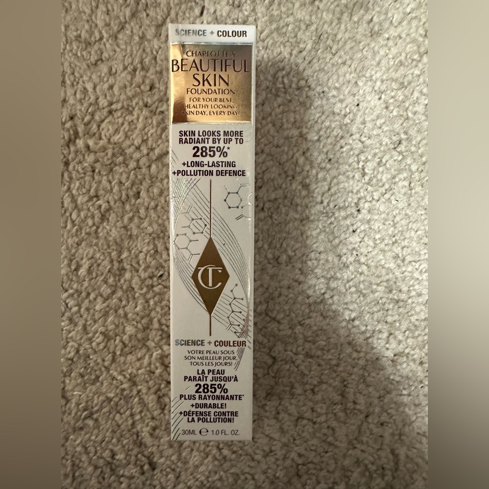 BNIB - Charlotte Tilbury Beautiful Skin Foundation